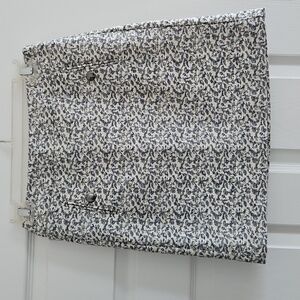 LOFT 00P Black and Cream Floral Skirt